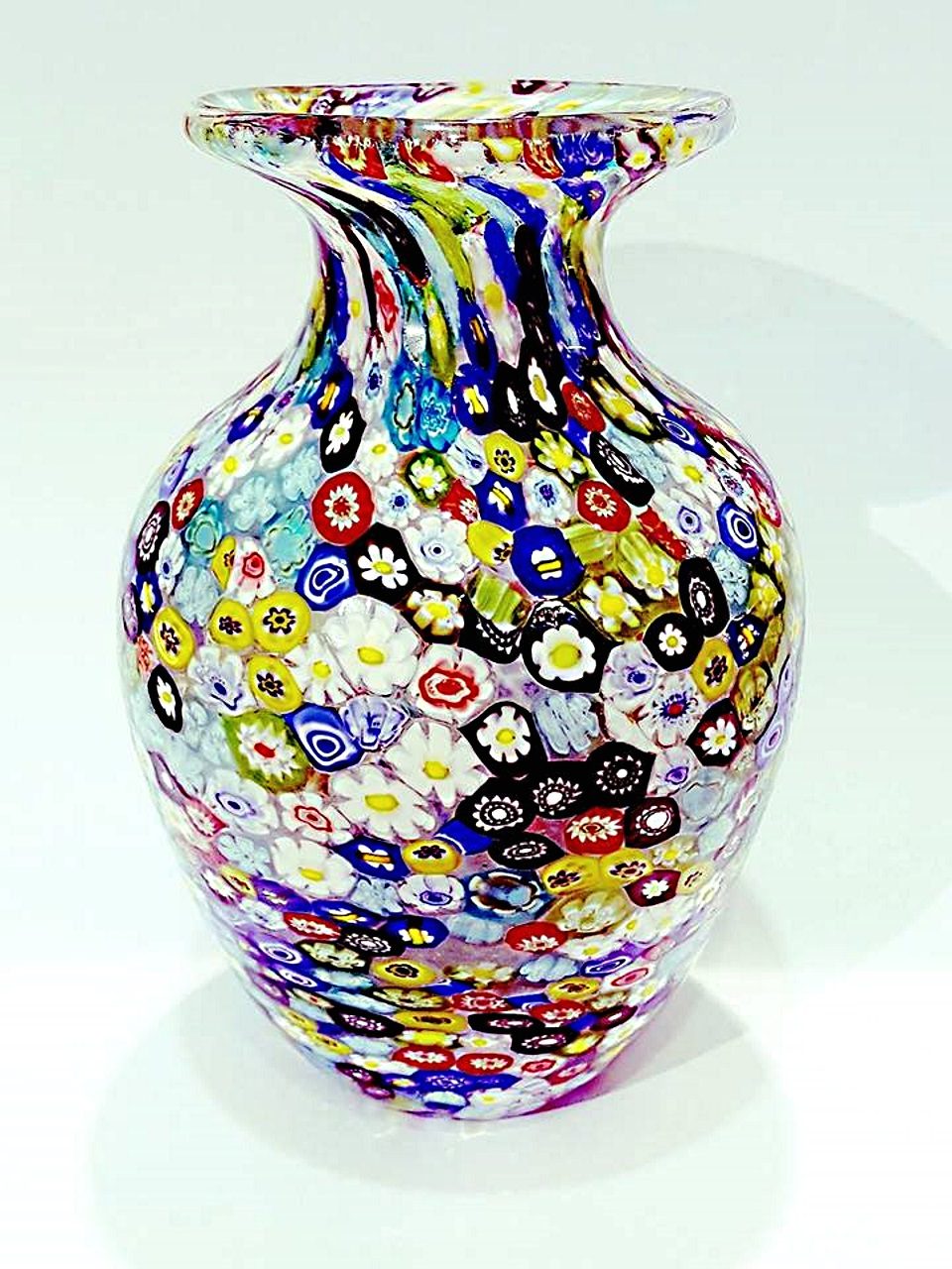 Vaso bombato con murrine