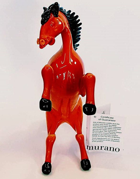 Cavallo rosso in vetro di murano